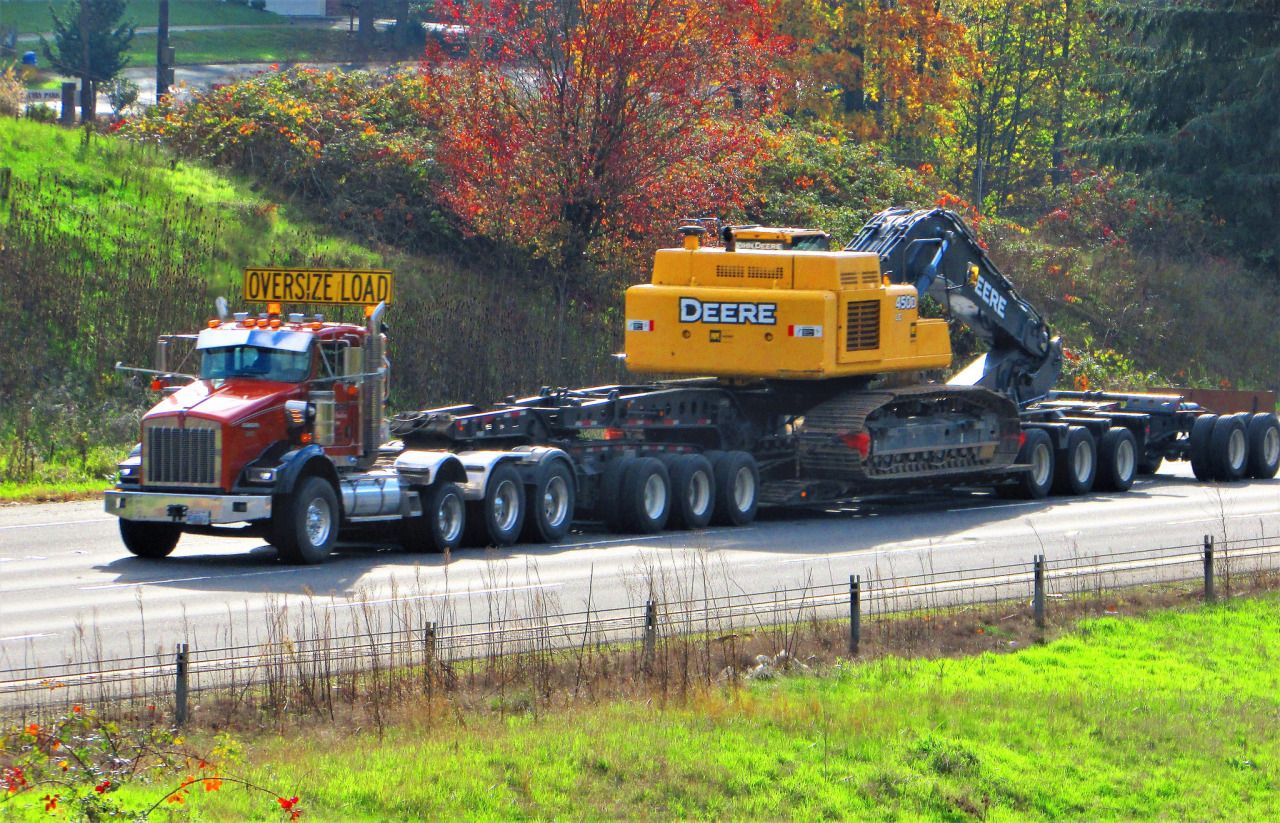 Heavy equipment close-up during loading